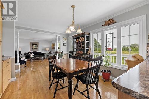 3004 Dunning Road, Ottawa, ON - Indoor Photo Showing Dining Room