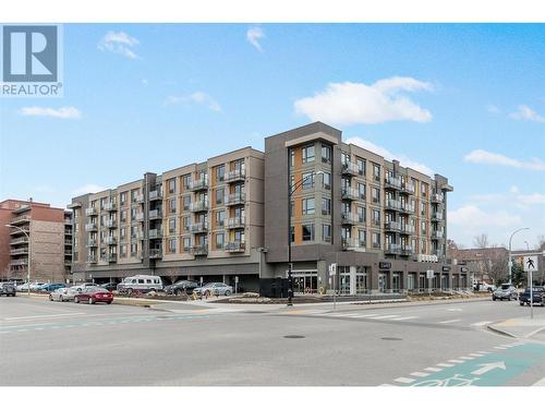 925 Leon Avenue Unit# 340, Kelowna, BC - Outdoor With Facade