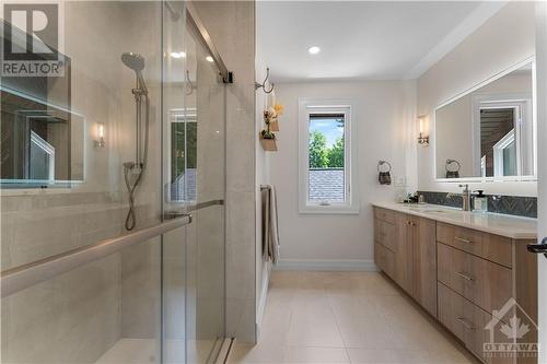 5446 Woodeden Drive, Manotick, ON - Indoor Photo Showing Bathroom