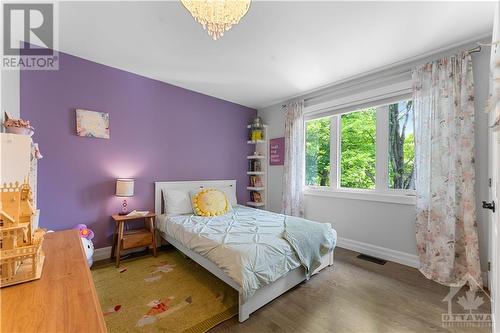 5446 Woodeden Drive, Manotick, ON - Indoor Photo Showing Bedroom