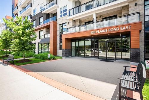 320 Plains Road E|Unit #211, Burlington, ON - Outdoor With Balcony