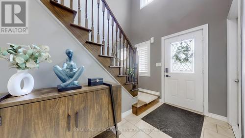 64 Stoneglen Way, Hamilton, ON - Indoor Photo Showing Other Room