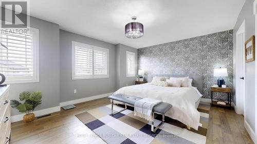 64 Stoneglen Way, Hamilton, ON - Indoor Photo Showing Bedroom