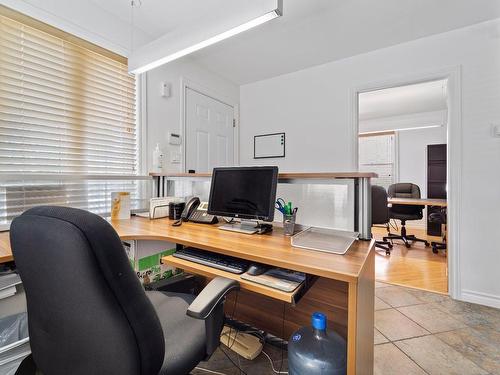 Reception area - 60 Rue Matte, Sainte-Thérèse, QC - Indoor Photo Showing Office