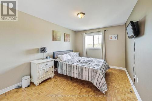 125 Claremont Lane, Vaughan (West Woodbridge), ON - Indoor Photo Showing Bedroom