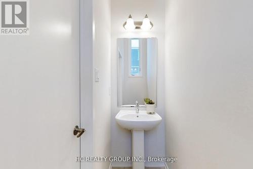 17 Rattenbury Road, Vaughan (Patterson), ON - Indoor Photo Showing Bathroom