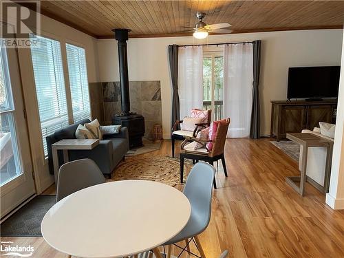 40 Bridgeview Lane, Huntsville, ON - Indoor Photo Showing Dining Room