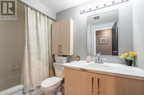 306 - 81 Charlton Avenue E, Hamilton, ON - Indoor Photo Showing Bathroom