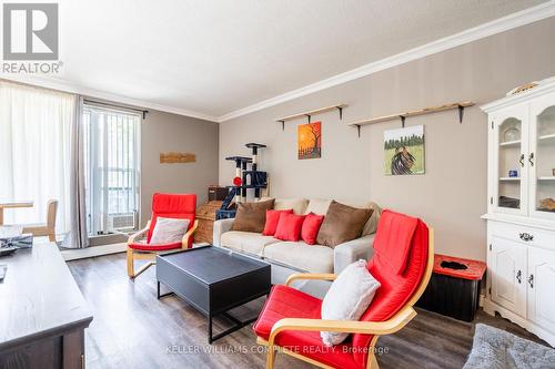 306 - 81 Charlton Avenue E, Hamilton, ON - Indoor Photo Showing Living Room