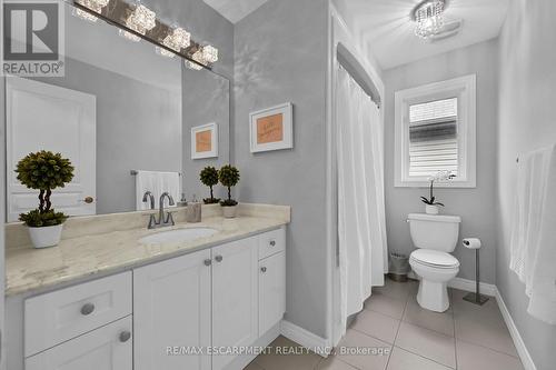 190 Bellagio Avenue, Hamilton, ON - Indoor Photo Showing Bathroom