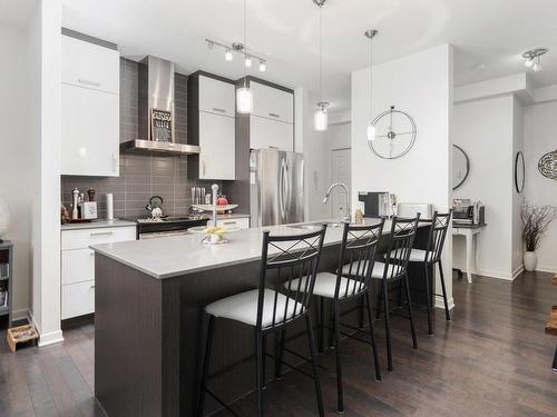 Kitchen - 403-3155 Boul. De La Gare, Vaudreuil-Dorion, QC - Indoor Photo Showing Kitchen With Upgraded Kitchen