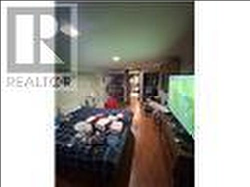 730 Queensdale Avenue E, Hamilton, ON - Indoor Photo Showing Other Room