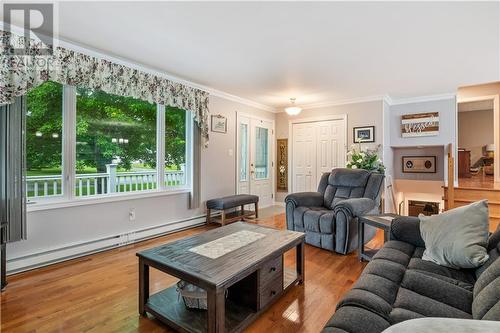 45 Yvon Street, Saint-Antoine, NB - Indoor Photo Showing Living Room