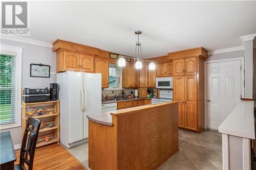 45 Yvon Street, Saint-Antoine, NB - Indoor Photo Showing Kitchen