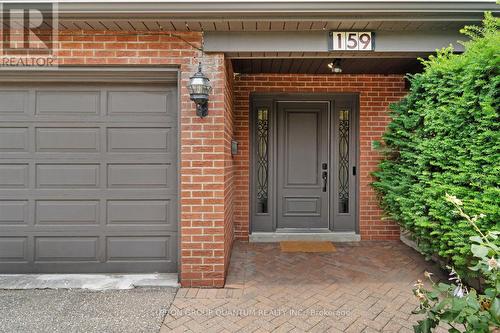 159 Princess Anne Crescent, Toronto (Princess-Rosethorn), ON - Indoor Photo Showing Kitchen With Upgraded Kitchen