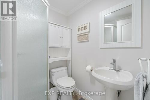 533 Eliza Crescent, Burlington, ON - Indoor Photo Showing Bathroom