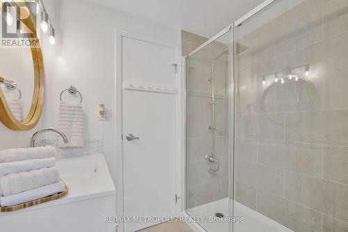 3 - 2641 Meadowbrook Lane, Windsor, ON - Indoor Photo Showing Bathroom