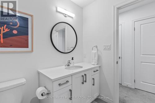 4 - 157 Summersides Boulevard, Pelham, ON - Indoor Photo Showing Bathroom