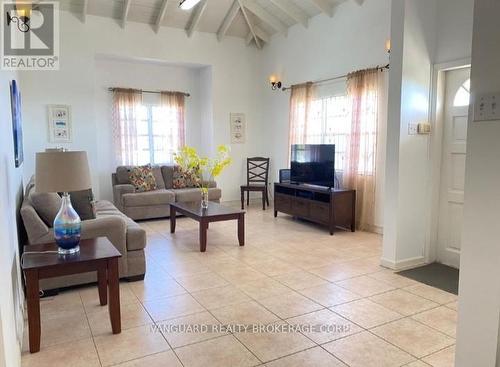 N/A Lot 111, St. Kitts, ON - Indoor Photo Showing Living Room