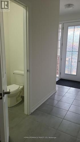 31 Crossmore Crescent, Cambridge, ON - Indoor Photo Showing Bathroom