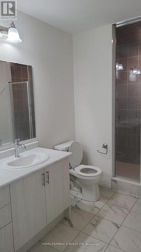 31 Crossmore Crescent, Cambridge, ON - Indoor Photo Showing Bathroom