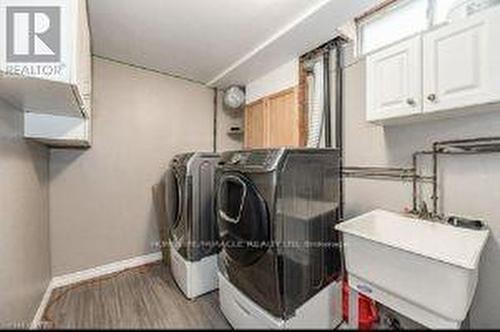 588 Strasburg Road, Kitchener, ON - Indoor Photo Showing Laundry Room