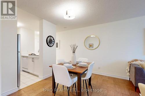 609 - 61 Heintzman Street, Toronto, ON - Indoor Photo Showing Dining Room