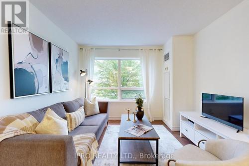 609 - 61 Heintzman Street, Toronto, ON - Indoor Photo Showing Living Room