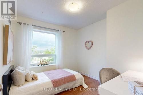 609 - 61 Heintzman Street, Toronto, ON - Indoor Photo Showing Bedroom