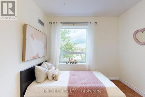 609 - 61 Heintzman Street, Toronto, ON - Indoor Photo Showing Bedroom