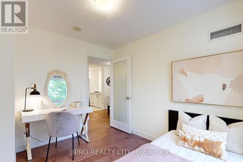 609 - 61 Heintzman Street, Toronto, ON - Indoor Photo Showing Bedroom