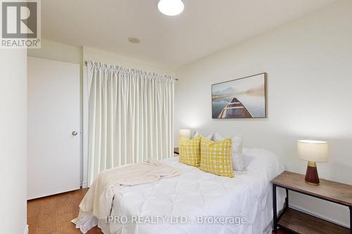 609 - 61 Heintzman Street, Toronto, ON - Indoor Photo Showing Bedroom