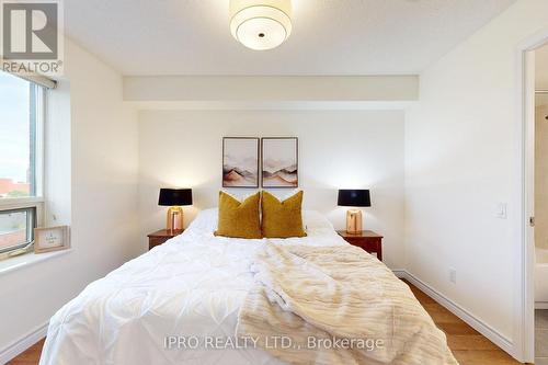 609 - 61 Heintzman Street, Toronto, ON - Indoor Photo Showing Bedroom