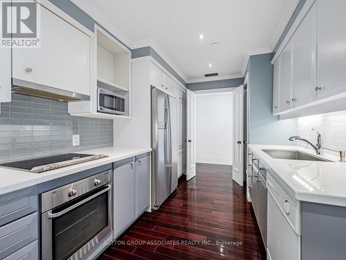 1116 - 211 Queens Quay West, Toronto, ON - Indoor Photo Showing Kitchen With Upgraded Kitchen