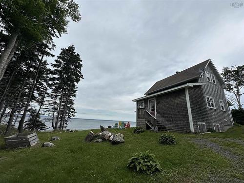 41 Neu Town Lane, Halfway Cove, NS 