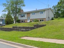 24 Baker Drive  Middle Sackville, NS B4E 1V1