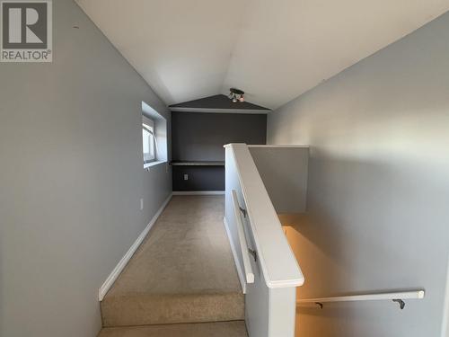 B 4609 Boundary Road, Fort Nelson, BC - Indoor Photo Showing Kitchen