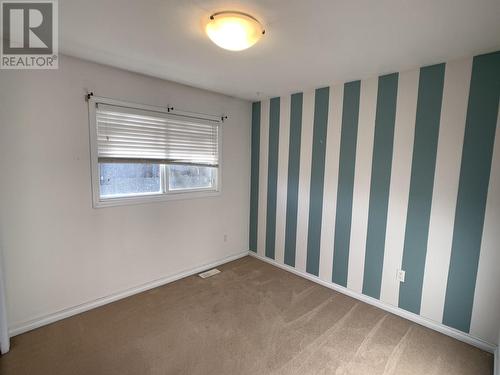 B 4609 Boundary Road, Fort Nelson, BC - Indoor Photo Showing Bathroom