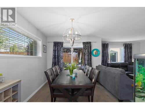 391 Klassen Road, Kelowna, BC - Indoor Photo Showing Dining Room