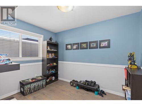 391 Klassen Road, Kelowna, BC - Indoor