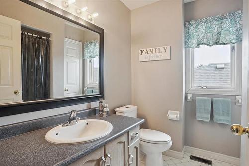 126 Gurnett Drive, Hamilton, ON - Indoor Photo Showing Bathroom