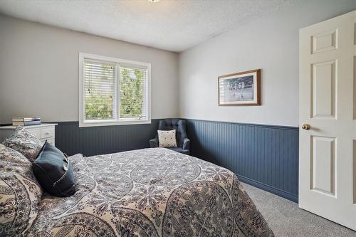 126 Gurnett Drive, Hamilton, ON - Indoor Photo Showing Bedroom