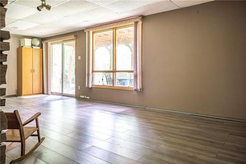 8 Valleydale Court, Dundas, ON - Indoor Photo Showing Other Room