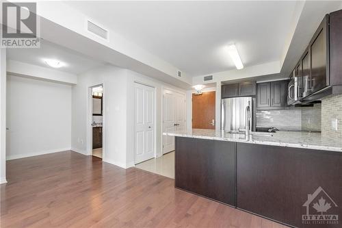 195 Besserer Street Unit#1403, Ottawa, ON - Indoor Photo Showing Kitchen With Upgraded Kitchen