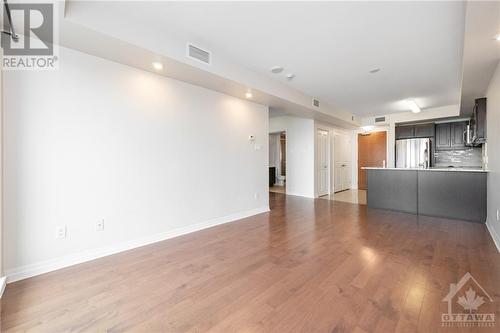 195 Besserer Street Unit#1403, Ottawa, ON - Indoor Photo Showing Kitchen