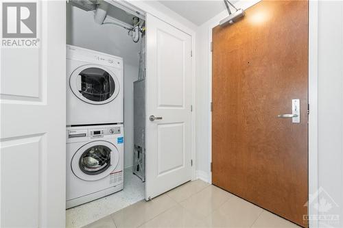 195 Besserer Street Unit#1403, Ottawa, ON - Indoor Photo Showing Laundry Room