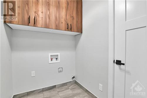 2nd floor laundry - 737 Maverick Crescent, Ottawa, ON - Indoor Photo Showing Other Room