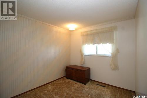 496 3Rd Avenue E, Shaunavon, SK - Indoor Photo Showing Other Room