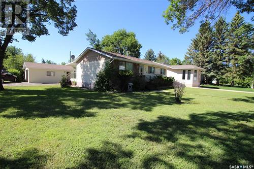 496 3Rd Avenue E, Shaunavon, SK - Outdoor