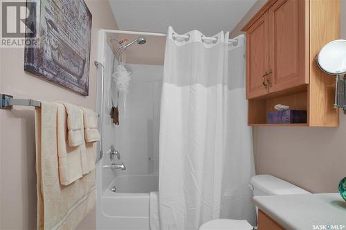 310 6 Lorne Place, Regina, SK - Indoor Photo Showing Bathroom